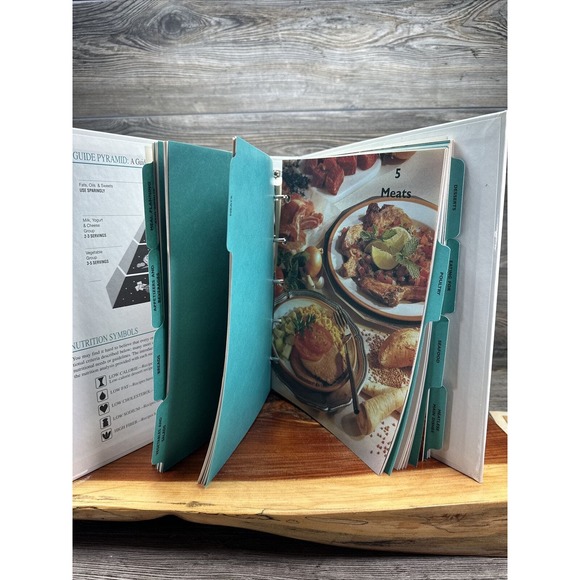 Betty Crocker's New Choices Cookbook: More Than 500 Great-Tasting Easy Re - GOOD - Picture 3 of 4